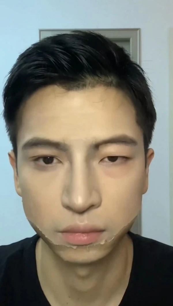 003.jpg 요즘 중국에서 유행이라는 남자 메이크업