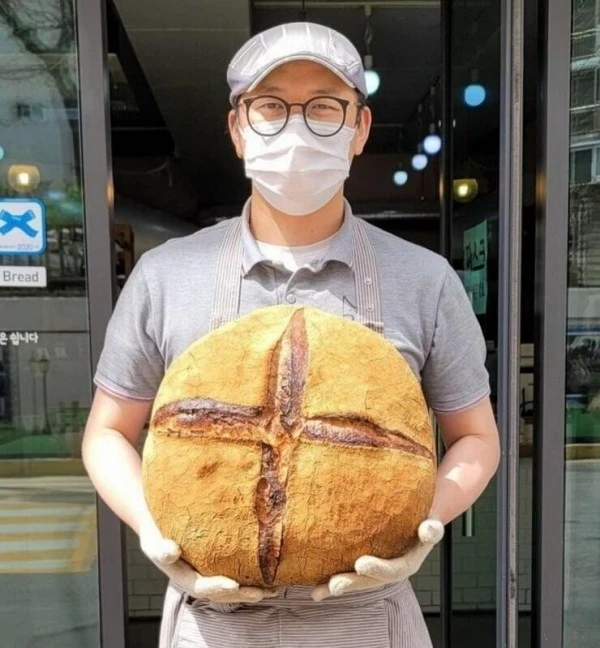 Internet_20240303_210825_5.jpeg 올해도 돌아올지 궁금한 성심당 부활절 빵.jpg