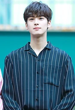 너는 못생겼으니 자만하지 마라