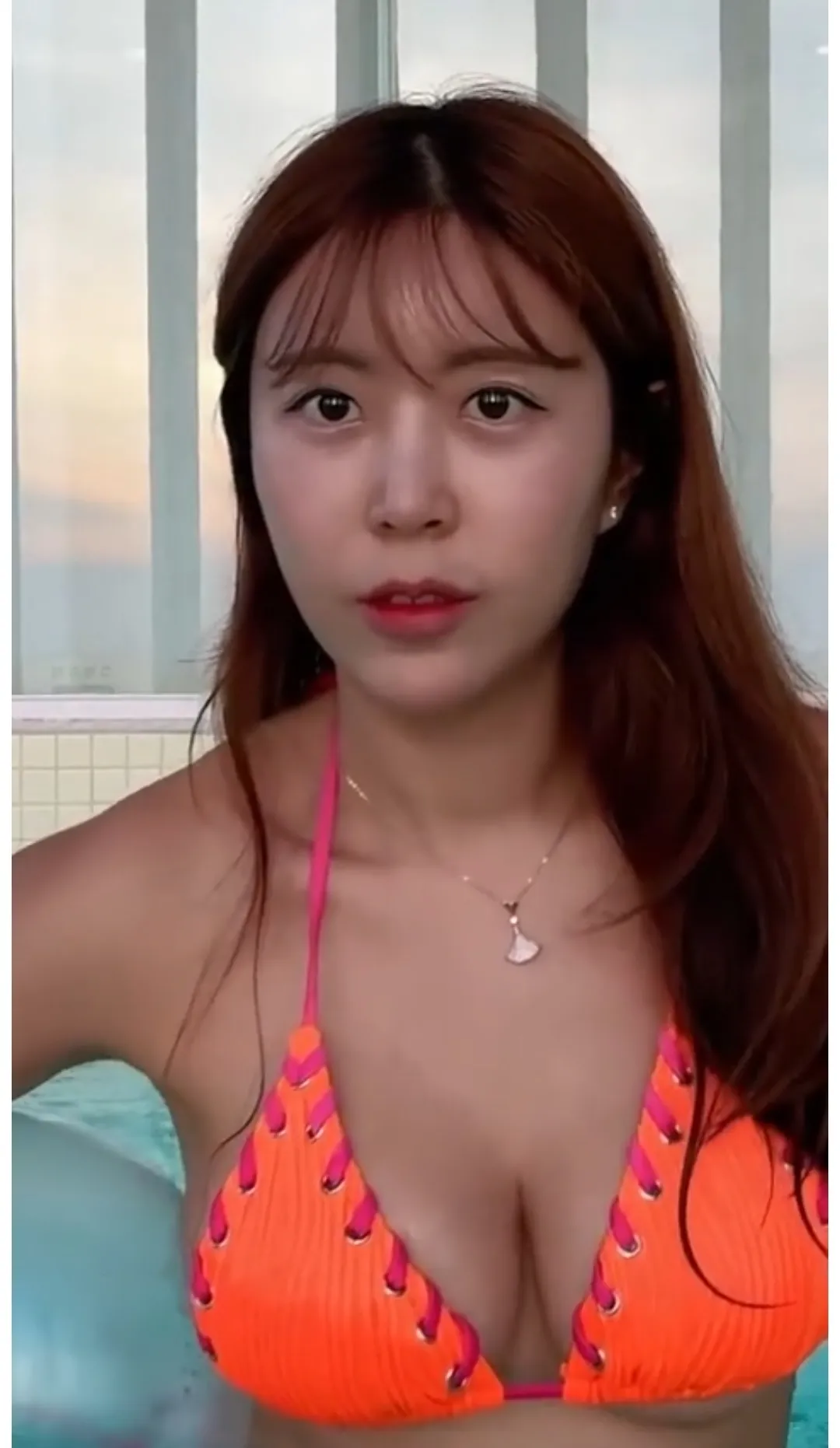 쥬아쓰 형광 언더붑 비키니